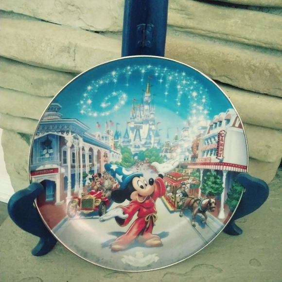 Collectible plate Bradford exchange Disney